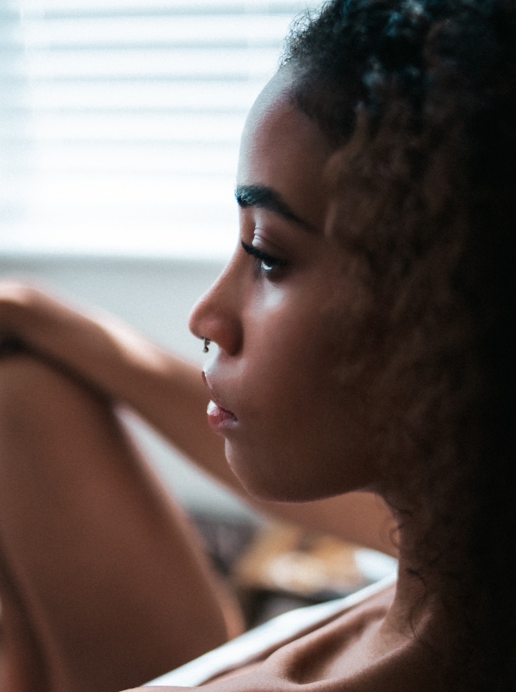 condition-mid profile close of up female model